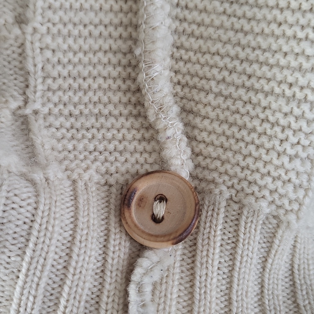 Vintage 70s Jantzen Cable Knit Cardigan - Made in Canada - Cream - Picture 9 of 11